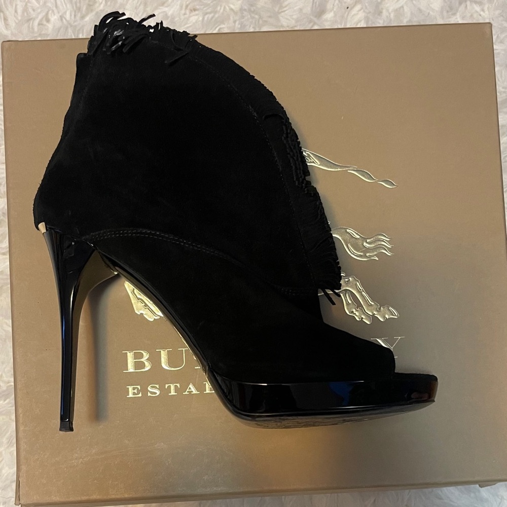 Burberry heels